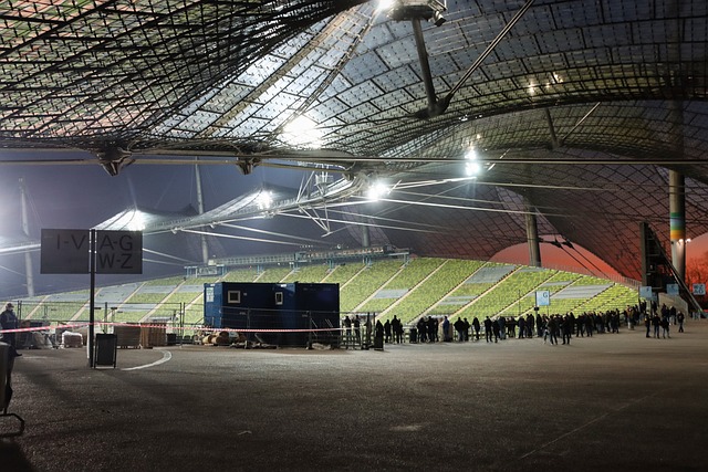 尤为引人注 尤为引人注